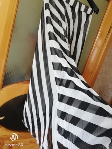 ağ qadın ətəkləri: Yubka yaxşı vəziyyətdə L_xl razmer gedir. Cox gozel qalır — 3