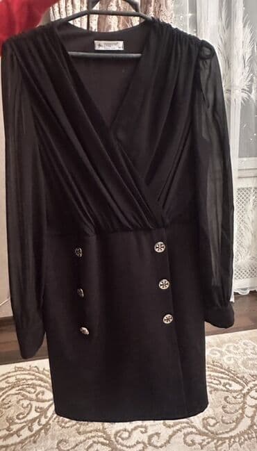 Cinslər: Qara kokteyl donu - Rəng: qara - Model: “wrap” tipli V-yaxa, bel — 2