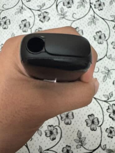 tws: Qulaqlıq üçün şarj qabı (charging case) - Rəng: qara, yalın və — 2