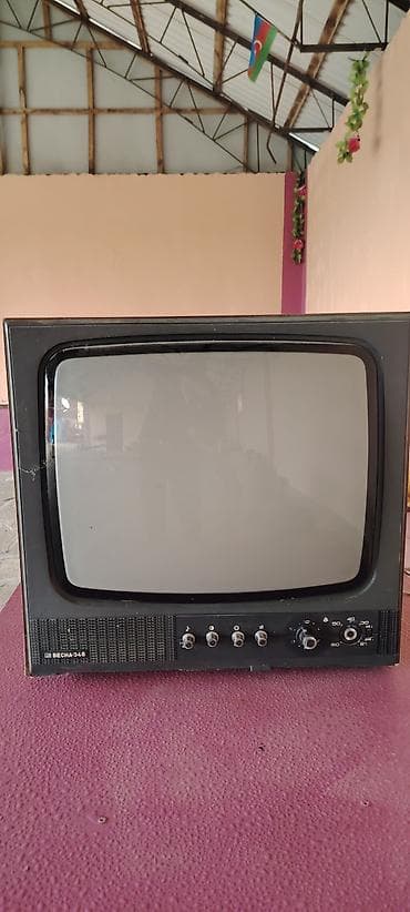 Qedimi televizor satılır