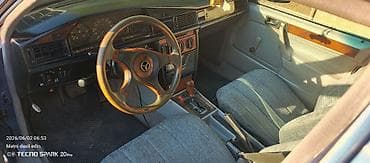 mercedes masin: Mercedes-Benz 190 (W201): 2 l | 1990 il Sedan — 5