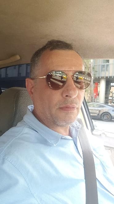 taxi surucu: Şəxsi sürücü, 54 yaş, stajı 26 il, Nəqliyyat təmin edilir — 2
