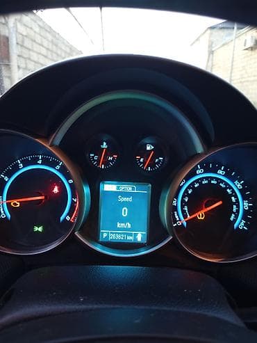 24 maşın: Chevrolet Cruze: 1.4 l | 2015 il 260000 km Sedan — 7