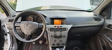 tek oturacaqlar: Opel Astra: 1.3 l | 2010 il 360000 km Universal — 8