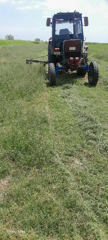 traktor belarus 80: Belarus MTZ tipli təkərli traktor - Kabrio kabinli, ön təkər — 4
