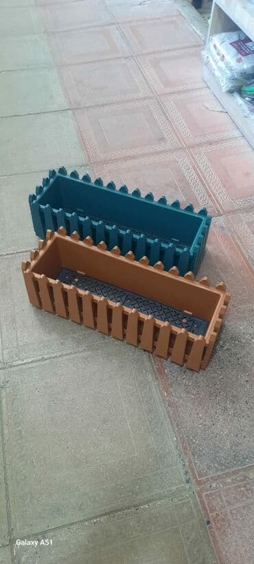 gul qablarinin satisi: Kvadrat düzbucaqlı dibçəklər 
ferqli razmerde — 4