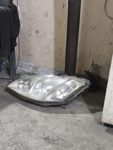 Digər işıqlandırma sistemləri: W211 farası sol tərəf — 1