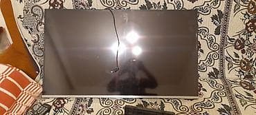 samsung tv box: Televizor Samsung LED ekran 40" FHD (1920x1080), Ünvandan götürmə — 2