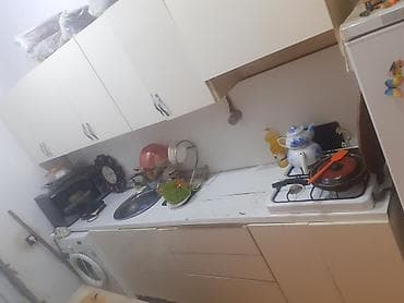 Mətbəx mebeli dəsti 3metre kohne deyil sinigi qirigi yoxdu temirle