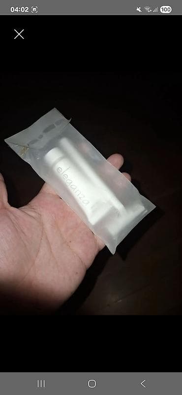 Eleganza markalı dodaq balzamı - Brend: Eleganza - Növ: Dodaq