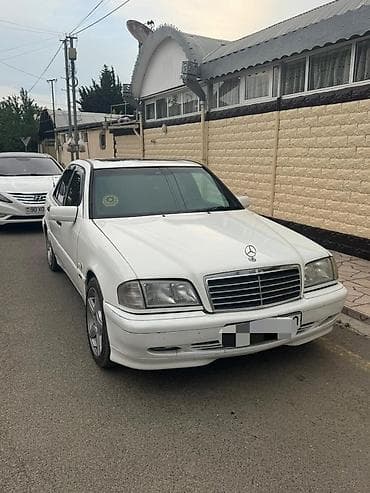 mercedes e class: Mercedes-Benz C-Class: 2.3 l | 1998 il Sedan — 1