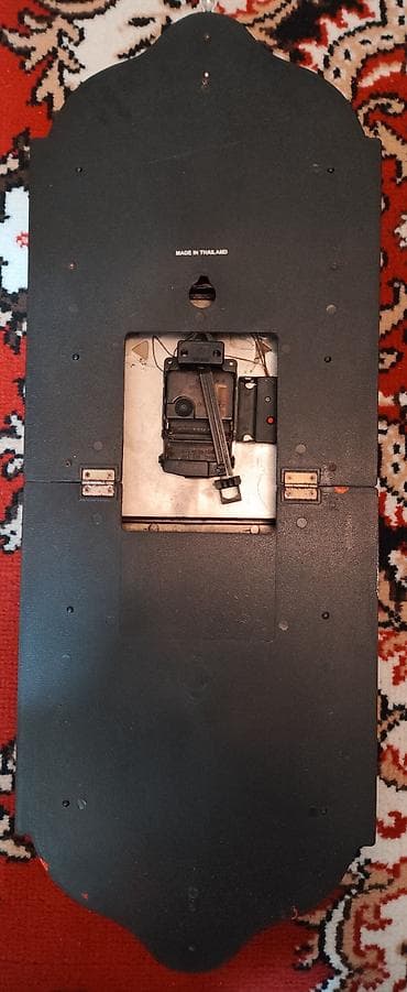 Спорт и отдых: 2-ci əl divar saatı satılır.Tayland məhsuludur.İşlək — 2