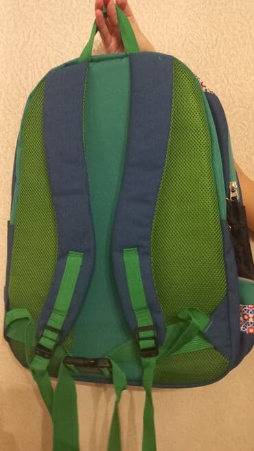 idman kişi şortları: Məhsul: Şəhər və səyahət üçün çoxbölməli bel çantası - Dizayn: Ön — 3