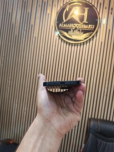IPhone 15, 128 GB, Black Titanium, Zəmanət, Simsiz şarj, Face ID — 7