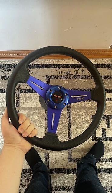 MOMO Avtomobil sükanı - Növi: Universal Avtomobil sükanı -