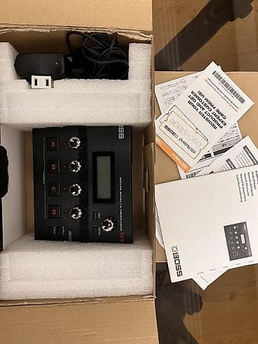 Musiqi alətləri: BOSS GT‑001 gitar effekt prosessoru Komplekt: - GT‑001 masaüstü gitar — 2