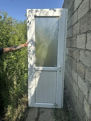 en ucuz perde: Plastik qapı satılır. Ağ rəngli PVC konstruksiyalı qapıdır. Qapının — 1