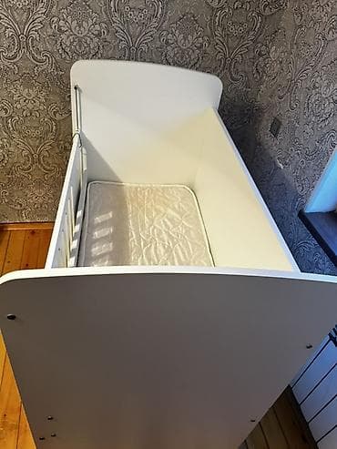 es guzgu: Oğlan və qız üçün, Dördbucaq, Beşik, Dəstsiz, Matrassız, Yellənmə mexanizmsiz — 2