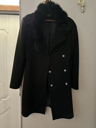 демисезонная верхняя одежда: Пальто осеннее-зимнее с мехом (отстегивается) Итальянское — 1