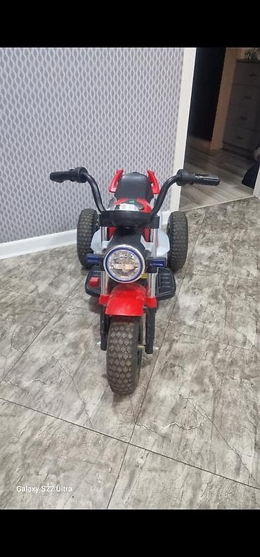 Uşaq üçün elektrik maşınları: Uşaq üçün elektrikli üçtəkərli motosiklet (model BQ-8188) - Rəng — 1