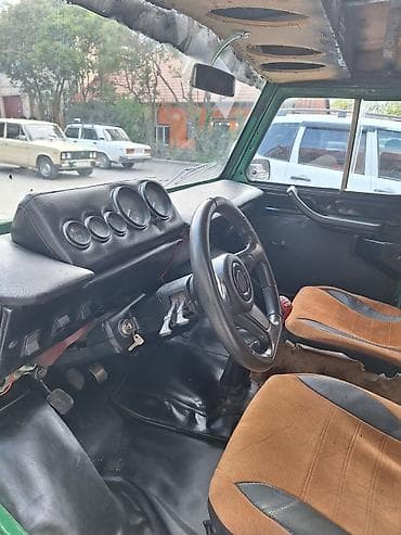 qara niva sekilleri: LuAZ 969: 1.2 l | 1985 il 330000 km Ofrouder/SUV — 5