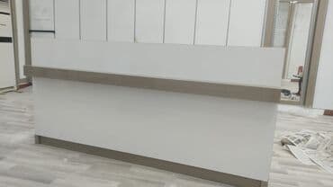 Ağ rəngli resepsiyon/qarşılama masası - Material: laminat/MDFlam — 2