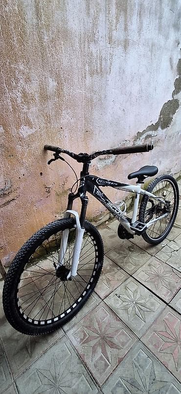 Городские велосипеды: Velosiped – dağ/şosse tipli, 27.5 düymlük təkərlər - Rəng: ağ-qara — 1