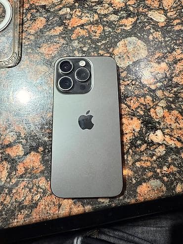 ayfon 9: IPhone 15 Pro — 4