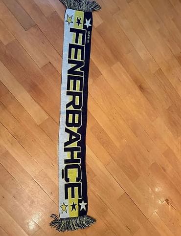 Головные уборы: Məhsul: 4 ədəd toxunma şərf dəsti Təsvir: - Fenerbahçe şərfi – — 2