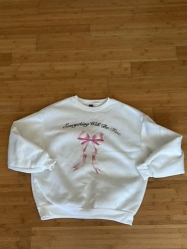 usta geyimi: Stradivarius kardiqan və shein sweatshirt 20 MANAT - Model: qara-ağ — 4