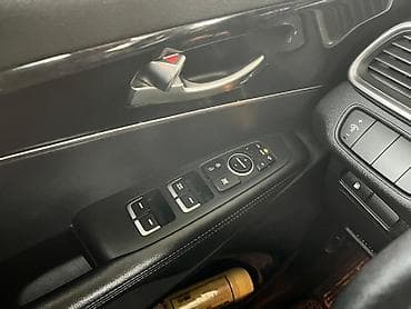 maşin satşi: Kia Sorento – ağ rəngli, şəhər və uzun məsafələr üçün geniş və — 6