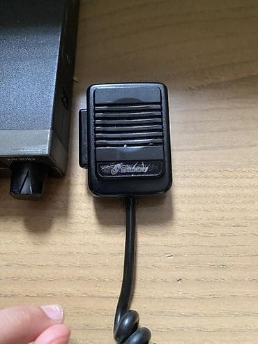 Радио: CB radio stansiyası – Stabo xm3082 (+ mikrofon) Xüsusiyyətlər: - — 3