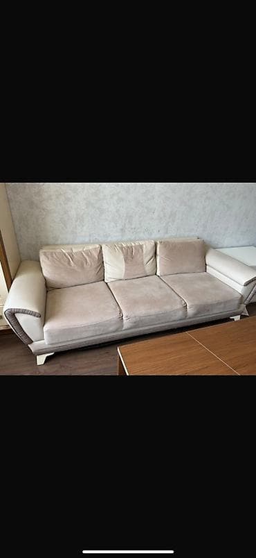divan desti: Qonaq otağı mebel dəsti - 3 nəfərlik divan: krem-bej tonlarda, geniş — 1