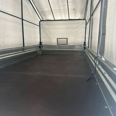 Volvo: Yük qoşqusu – tentli, yüngül və möhkəm Məhsul təsviri: - Yüngül — 4