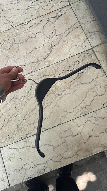 Mağaza avadanlığı: Asılqan,25 qepiyeçox deşet kefiyyetlidi,300 ədəd var hardasa — 3