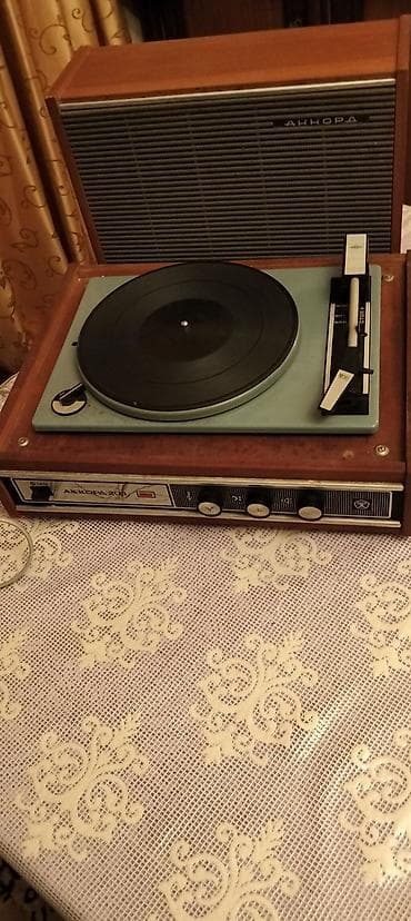 Pastel dəstləri: Sovetdən qalma radio AKKORD 20B — 3