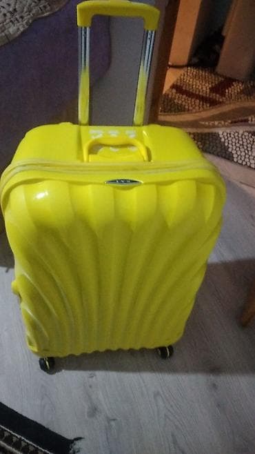 baseyn sekilleri: Sərt korpuslu çamadan dəsti - Rənglər: parlaq sarı və açıq çəhrayı - — 1