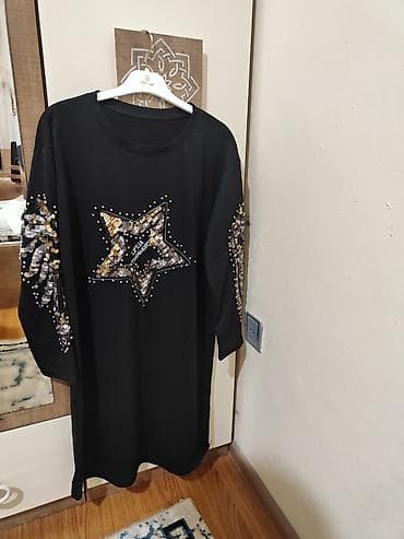 Alt paltarı: Qara rəngdə uzun tunika/köynək. - Ön hissədə iri ulduz formasında — 2