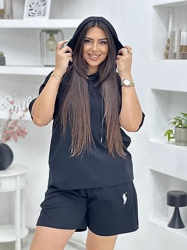 qadin kostyum: Qadınlar üçün 2 hissəli günlük dəst - Üst: qısaqol, kapüşonlu, ön — 6