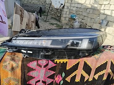 blok konstruktorlar: Sağ, Yaxın və uzaq vuran işıqlar Changan, 2025 il, Çin, İşlənmiş — 1