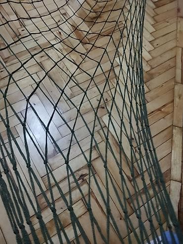 kişi kurtkaları: Asılqan yeləncək — 7