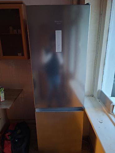 İşlənmiş 2 qapılı Hotpoint Ariston Soyuducu Satılır, rəng - Gümüşü