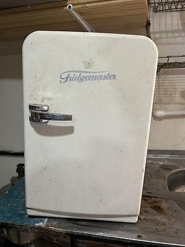 mini kondisoner: Mini Soyuducu Satılır, rəng - Ağ — 2