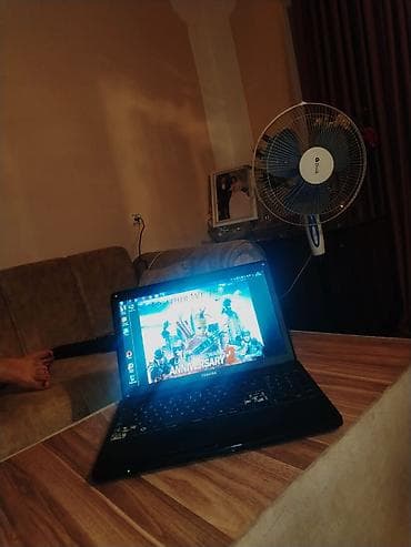 notbuk hp: Toshiba noutbuk seti Komplekt: - Toshiba noutbuk (14–15.6" ekranlı — 4