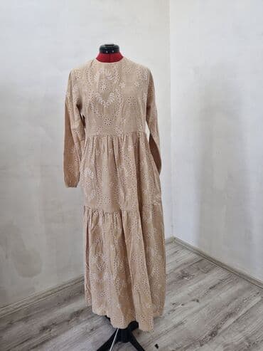 hicab geyimi: Don təzə qalıb, az geyinilib. 52₼ alınıb satılır 20₼. Ölçü S/M — 1
