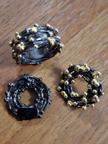 kişilər üçün vizitka qabı: Gumush komplekt
S925 — 9