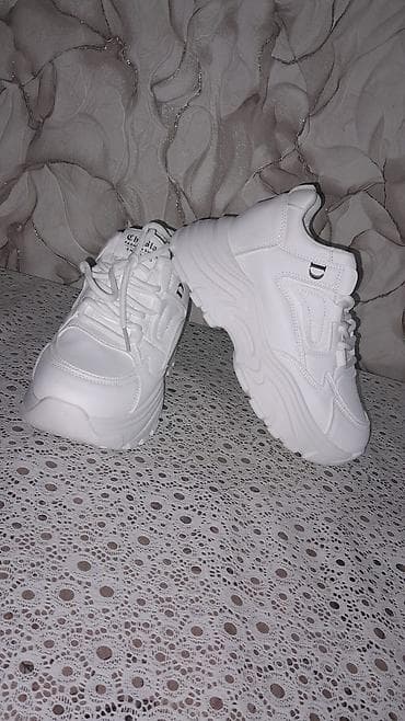 ağ qadın krossovkaları: Ağ rəngdə qadın idman ayaqqabısı - Model: chunky/kalın altlıqlı — 2