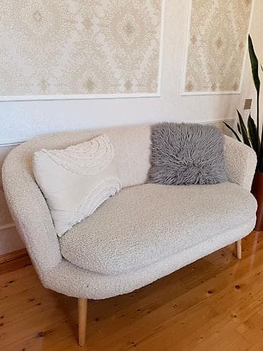 ağ divan: Mini-divan, Açılmayan, Bazasız, Parça, Çatdırılma yoxdur — 1