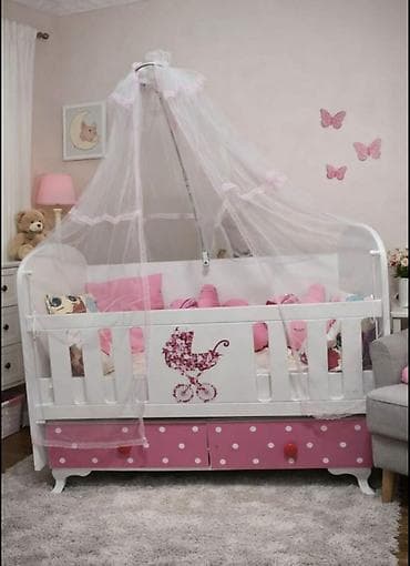 Qız üçün, İşlənmiş, Dördbucaq, Beşik, Dəst ilə, Matras ilə, Yellənmə mexanizm ilə lalafo.az -da Qız üçün, İşlənmiş, Dördbucaq, Beşik, Dəst ilə, Matras ilə, Yellənmə mexanizm ilə