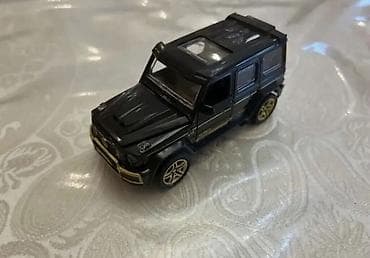 mini mercedes: Oyuncaq maşın – qara rəngli SUV model - Korpus: metal və plastik — 1